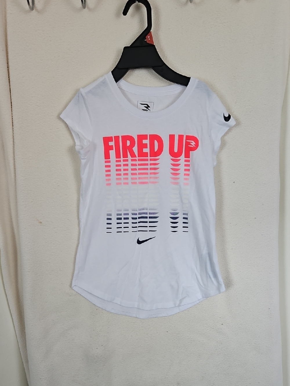 Nike Girls 'Fired Up' White Graphic Tee